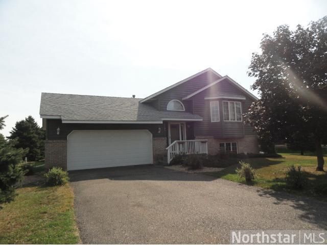 2105 Highland Dr, Hastings, MN 55033