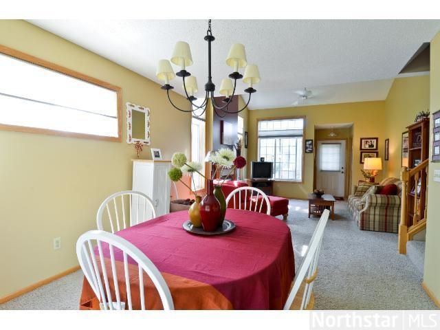 413 Rice Ct, Chanhassen, MN 55317