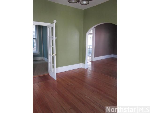 690 Dayton Ave, Saint Paul, MN 55104