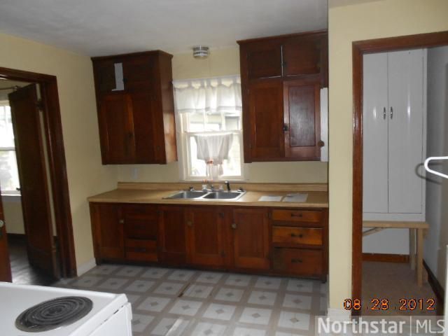 139 Dakota St S, Shakopee, MN 55379