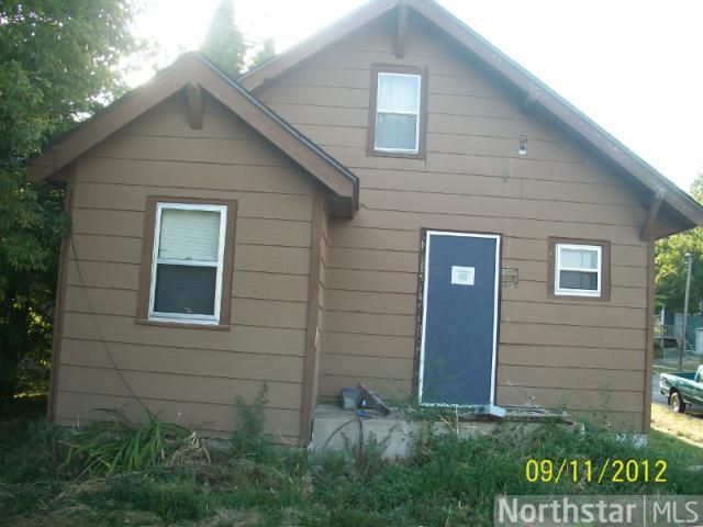 2030 Thomas Ave N, Minneapolis, MN 55411