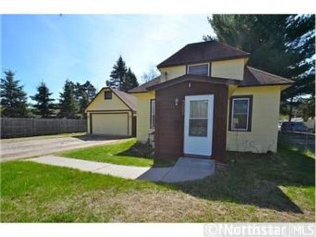 305 4th St S, Princeton, MN 55371