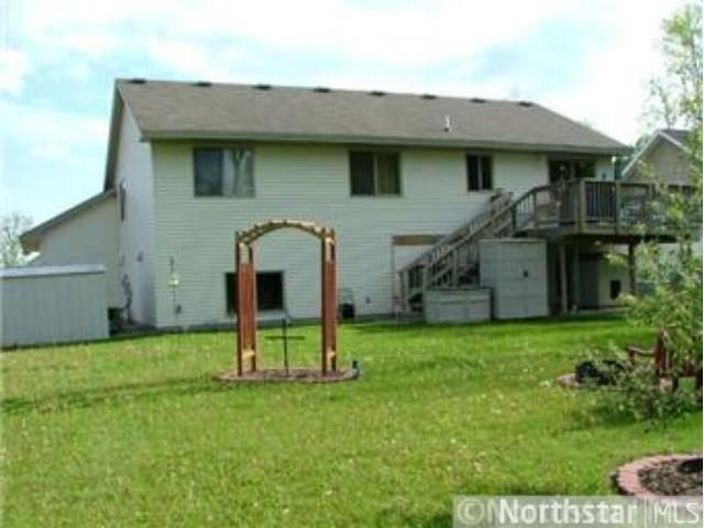2103 Buffalo Ridge Dr, Buffalo, MN 55313