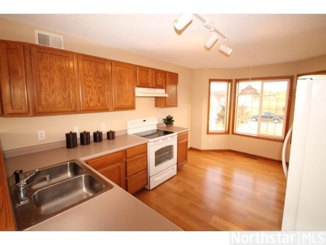 9975 42nd St NE, Saint Michael, MN 55376