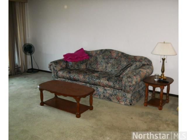 2007 E 122nd St #B 21, Burnsville, MN 55337