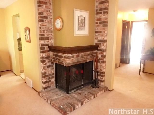 218 W Eagle Lake Dr, Maple Grove, MN 55369