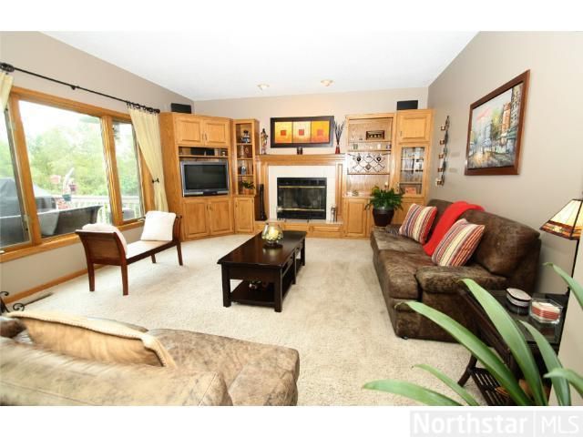 8194 Xene Ln N, Maple Grove, MN 55311