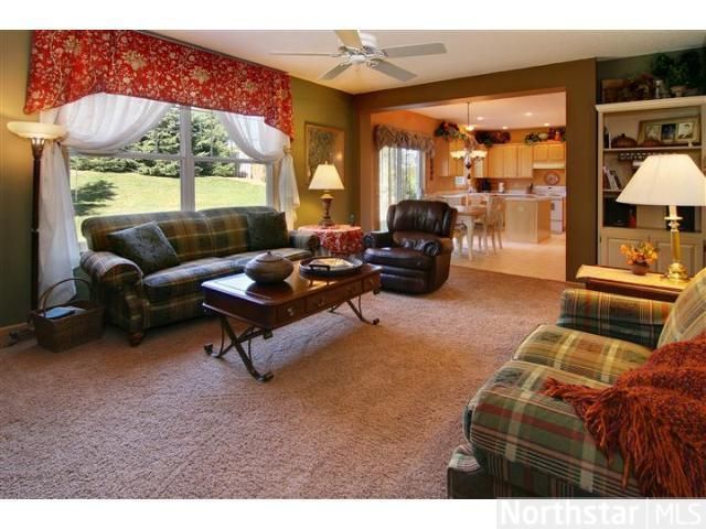 15255 Dundee Ave, Apple Valley, MN 55124