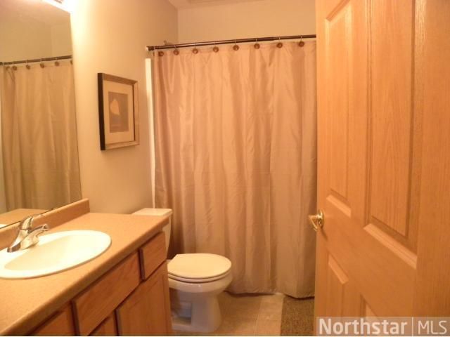 875 Bahls Dr #201, Hastings, MN 55033