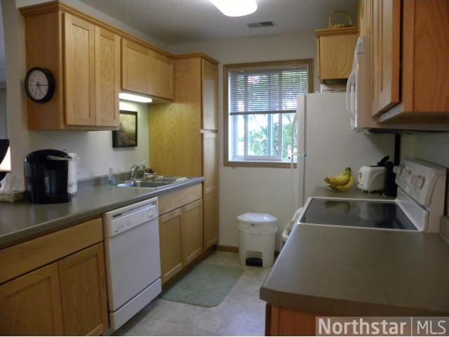 875 Bahls Dr #201, Hastings, MN 55033