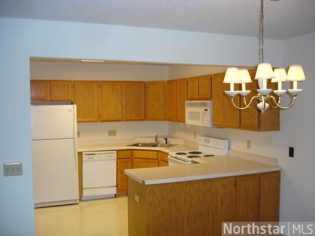 6920 Inverness Trl, Inver Grove Heights, MN 55077