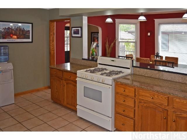 1307 Sargent Ave, Saint Paul, MN 55105