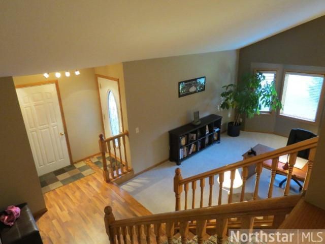5860 259th St, Wyoming, MN 55092