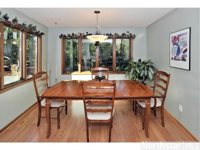 725 Ithaca Ln N, Plymouth, MN 55447