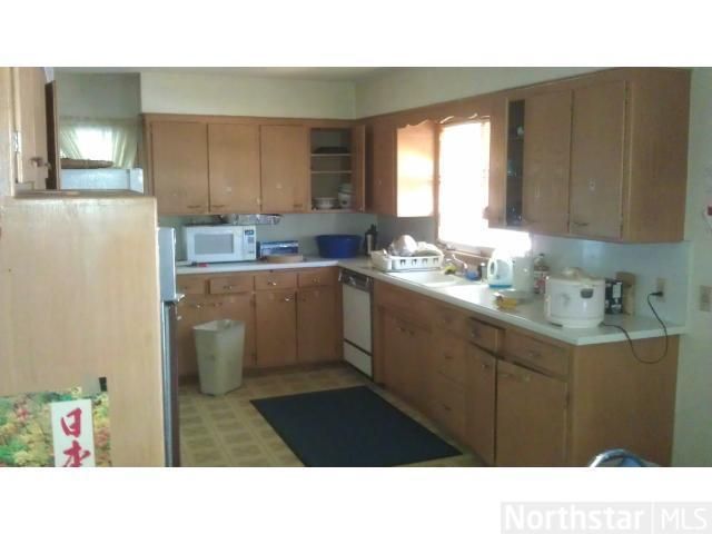 1660 Cottage Ave E, Saint Paul, MN 55106