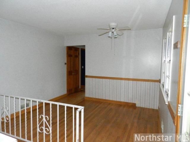 905 89th Ave NW, Coon Rapids, MN 55433