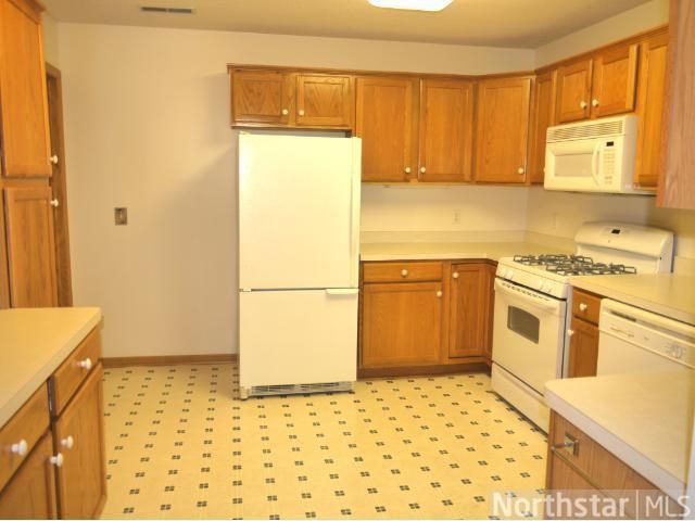 3070 Timberwood Trl, Eagan, MN 55121
