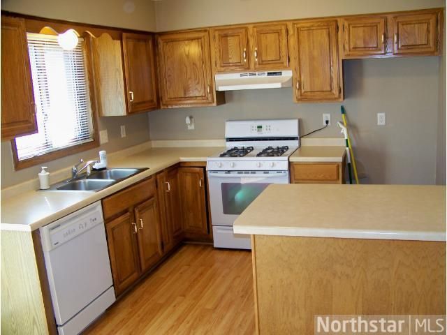 7262 Centerville Rd, Centerville, MN 55038
