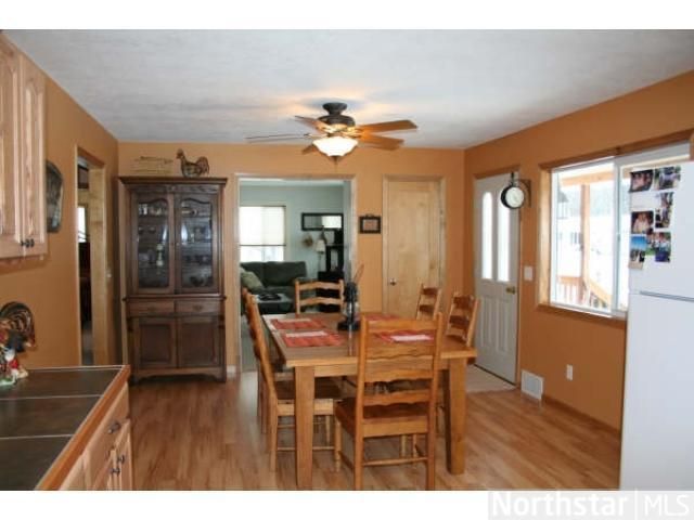 1413 Hilltop Dr, Monticello, MN 55362