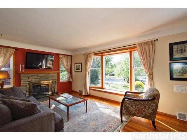 5409 Queen Ave S, Minneapolis, MN 55410
