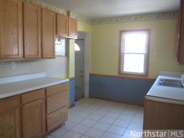 2001 4th St E, Saint Paul, MN 55119