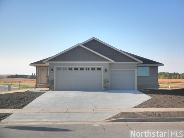 1396 Robert Creek Curve, Belle Plaine, MN 56011