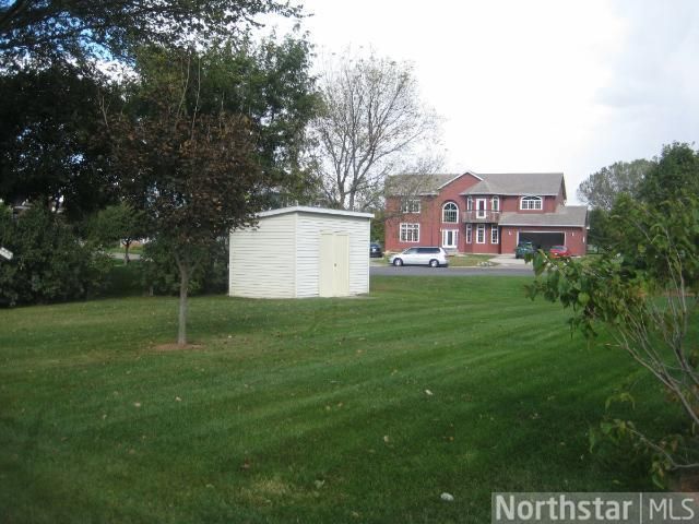1004 Juniper Ave W, Northfield, MN 55057