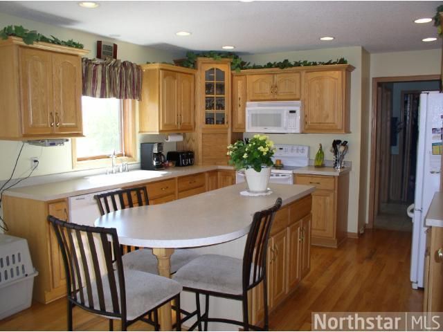 11681 Loftman Trl, North Branch, MN 55056