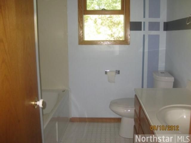 677 Mill St, Excelsior, MN 55331