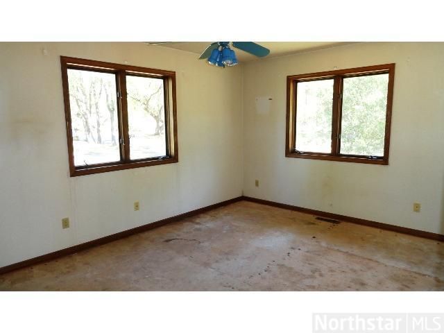 2227 Birmingham St, Maplewood, MN 55109