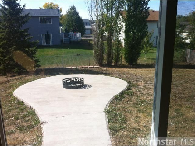 8102 Jeffery Ln S, Cottage Grove, MN 55016