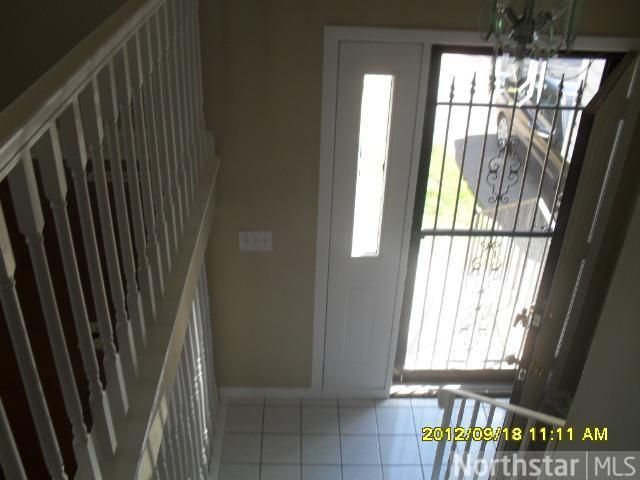 612 Portland Pl, Burnsville, MN 55337