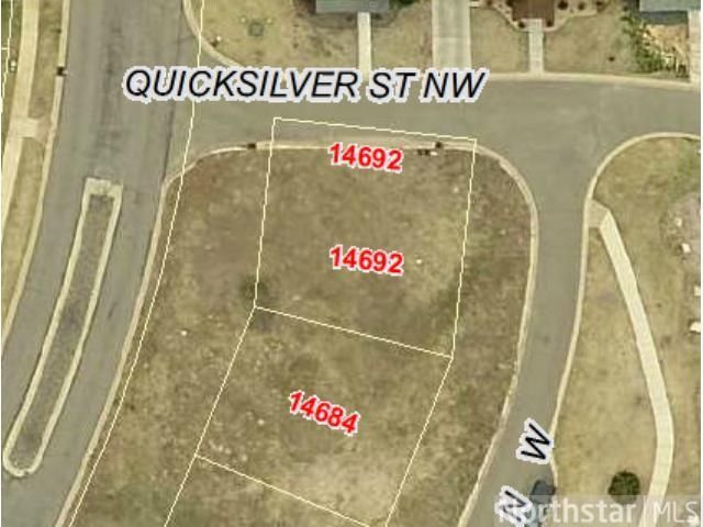 14692 Quicksilver St, Anoka, MN 55303