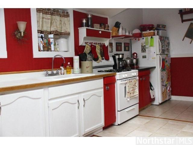 721 W 5th St, Red Wing, MN 55066
