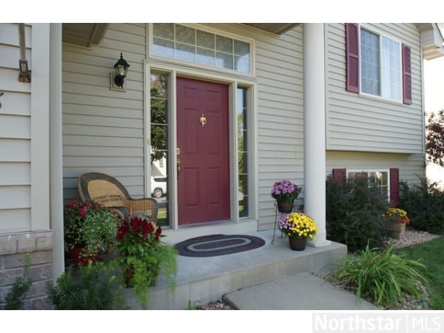 618 9th St, Farmington, MN 55024