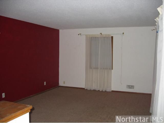 3737 Perry Ave N, Robbinsdale, MN 55422