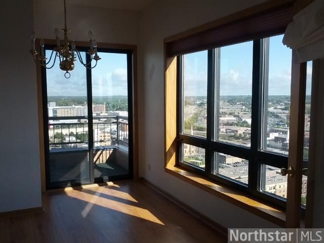 168 6th St E #2705, Saint Paul, MN 55101