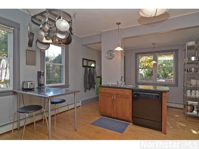 2125 E 34th St, Minneapolis, MN 55407