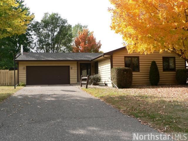 9415 Yucca Ln N, Maple Grove, MN 55369