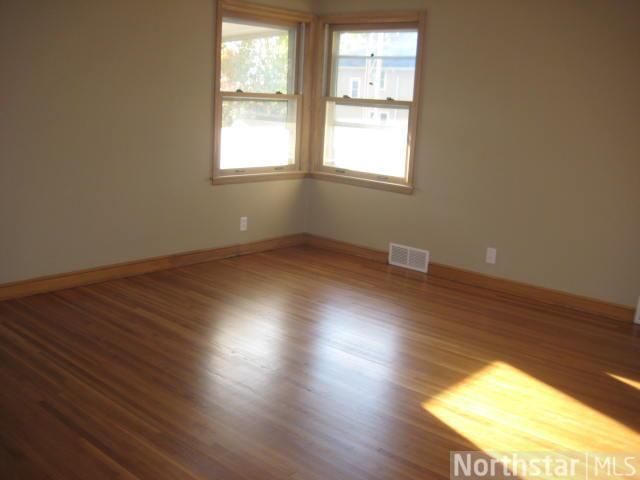 299 Annapolis St W, Saint Paul, MN 55118