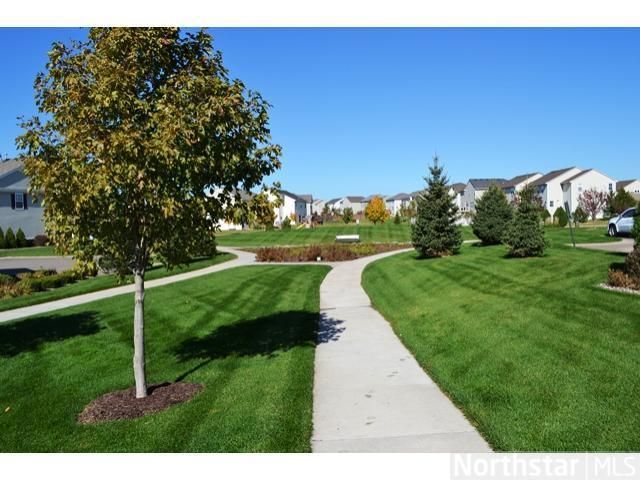 13739 Atrium Ave, Rosemount, MN 55068