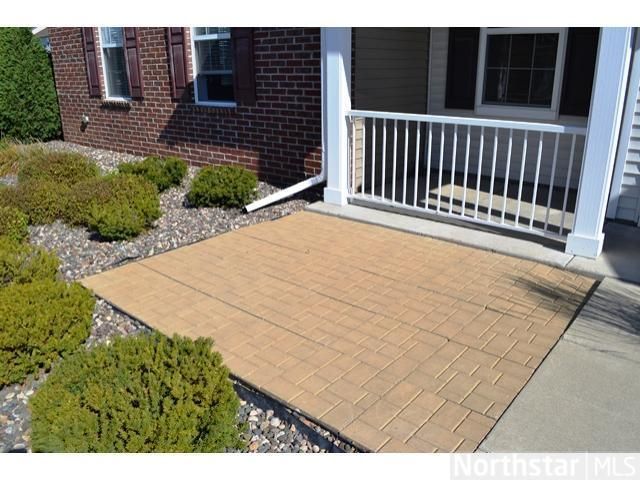 13739 Atrium Ave, Rosemount, MN 55068