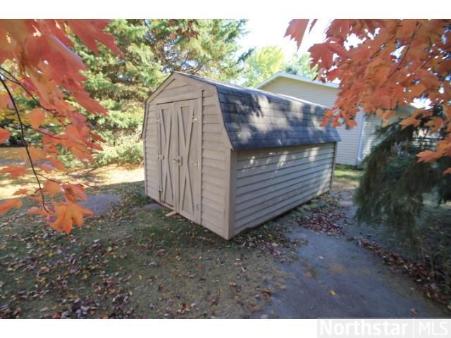 219 Meadowlark Ln, Melrose, MN 56352