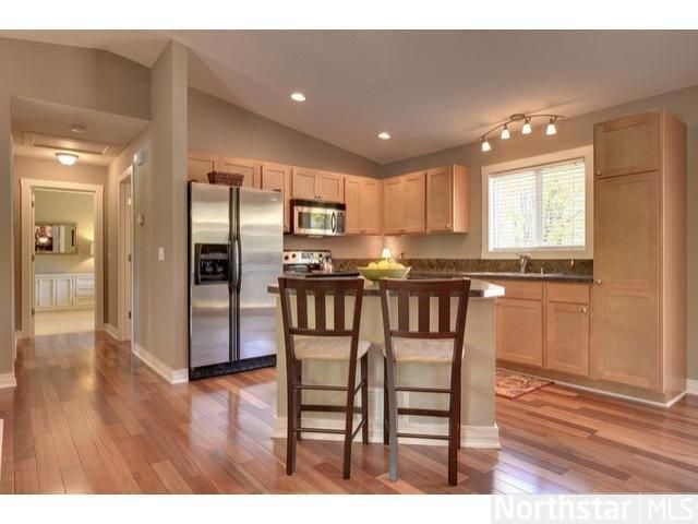 19100 Valley View Rd, Eden Prairie, MN 55346