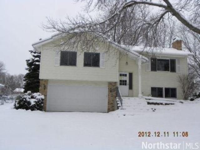 10625 Zinran Cir S, Bloomington, MN 55438