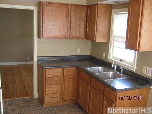 1704 Saunders Ave, Saint Paul, MN 55116