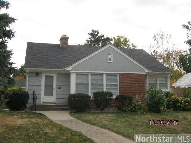 1704 Saunders Ave, Saint Paul, MN 55116
