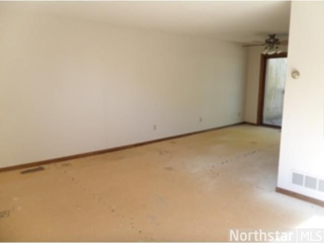 400 Whispering Ln, Hastings, MN 55033