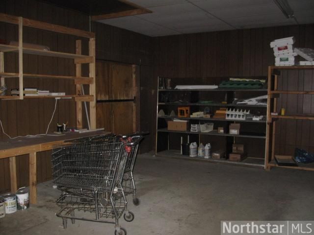 15 W Broadway St, Akeley, MN 56433