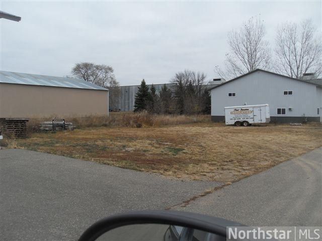 129 Gorman Ave S, Litchfield, MN 55355